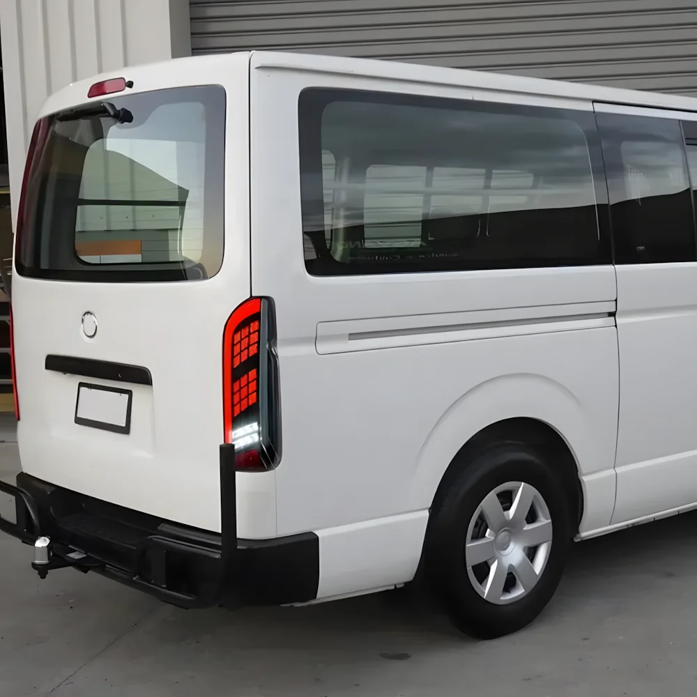 Для Toyota Hiace 2005-2018 авто задние фонари аксессуары обновление светодиодные динамические поворотные задние фонари в сборе
Для Toyota Hiace 2005-2018 авто задние фонари аксессуары обновление светодиодные динамические поворотные задние фонари в сборе
