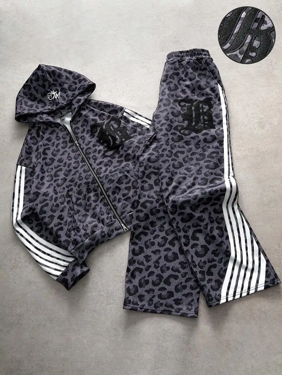 Mens Leopard Print Embroidered Hoodie And Pants Tracksuit Set With Side Stripes Casual Streetwear
Mens Leopard Print Embroidered Hoodie And Pants Tracksuit Set With Side Stripes Casual Streetwear