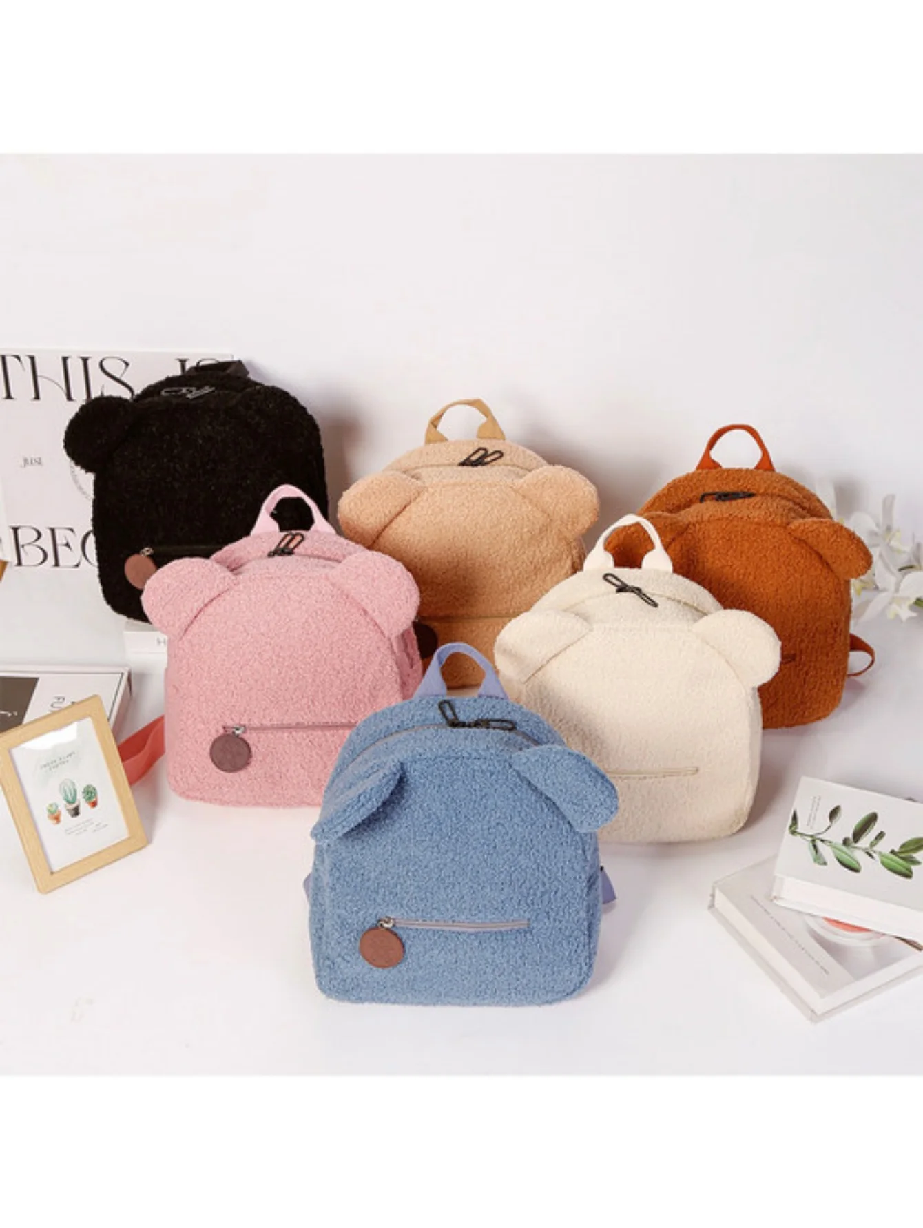 Plush Teddy Bear Kids Bag Popular Cartoon Fashion Children's Backpack Fashionable Leisure Small Bear Ear Backpack
Plush Teddy Bear Kids Bag Popular Cartoon Fashion Children's Backpack Fashionable Leisure Small Bear Ear Backpack