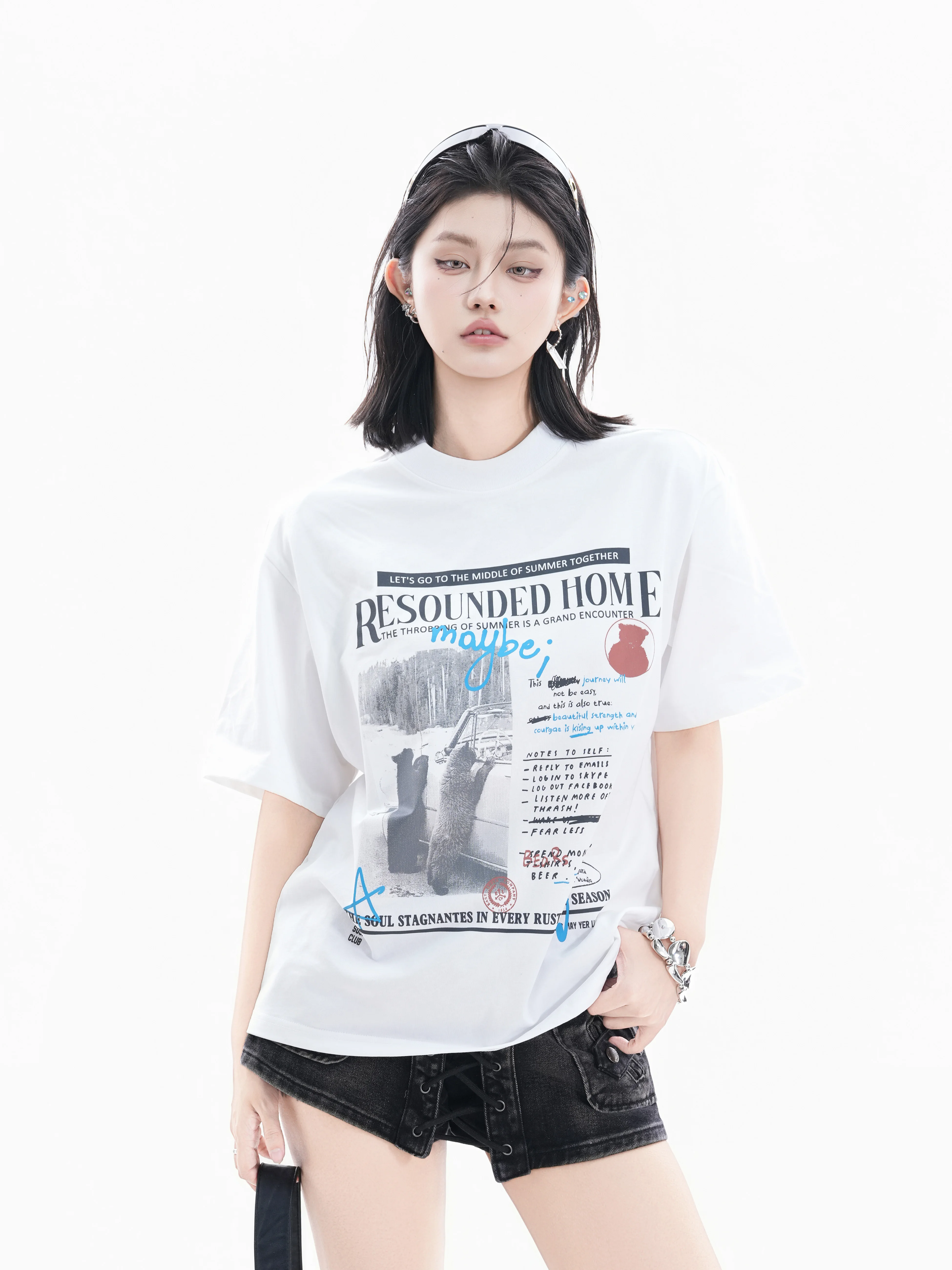 Retro American Newspaper Print Loose Fit Short Sleeve T-Shirt Women's Style Couples INS Fashion Cotton round Neck Top
Retro American Newspaper Print Loose Fit Short Sleeve T-Shirt Women's Style Couples INS Fashion Cotton round Neck Top