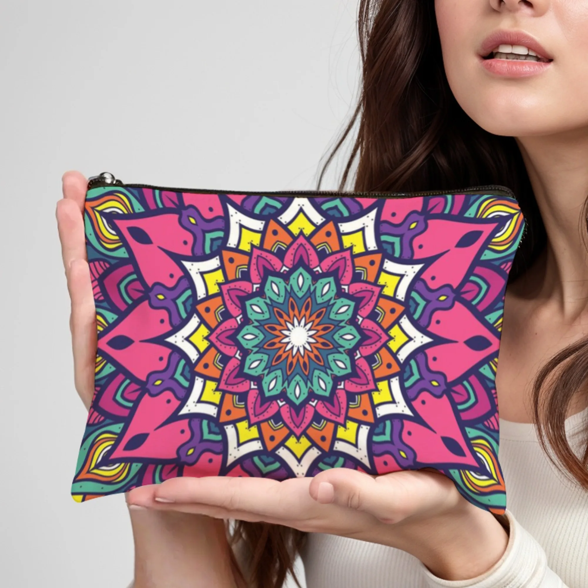 Красочная косметичка с принтом мандалы, косметичка, сумка на молнии, легкий органайзер для макияжа для путешествий, косметичка для унисекс
Красочная косметичка с принтом мандалы, косметичка, сумка на молнии, легкий органайзер для макияжа для путешествий, косметичка для унисекс