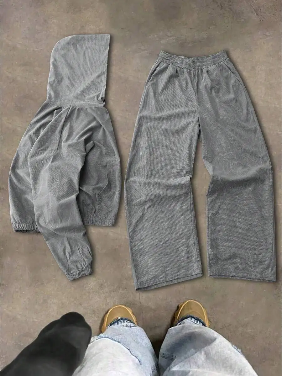 Mens 2-Piece Hoodie And Sweatpants Set Loose Fit Vintage Wrinkled Casual Outfit
Mens 2-Piece Hoodie And Sweatpants Set Loose Fit Vintage Wrinkled Casual Outfit