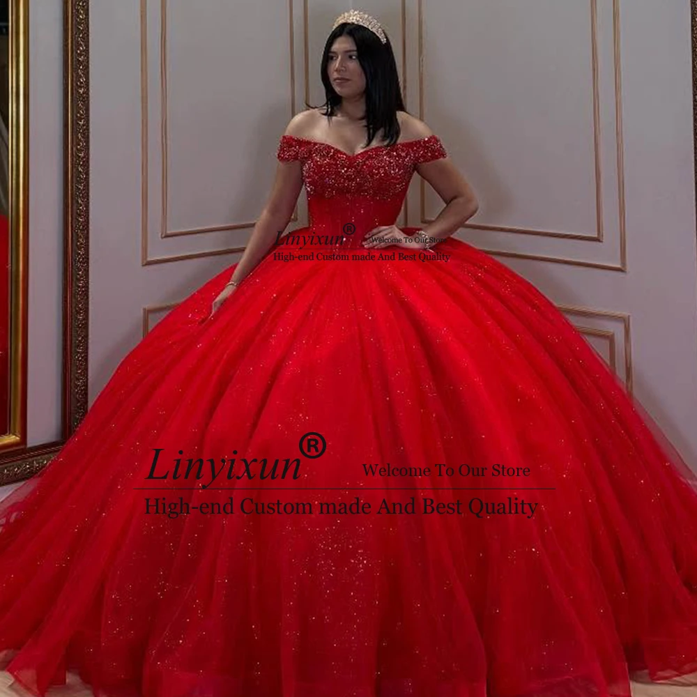 Luxury Glitter Quinceanera Dresses Off Shoulder Ball Gowns for Birthday Party Banquet Customized Sleeveless abiti da cerimonia
Luxury Glitter Quinceanera Dresses Off Shoulder Ball Gowns for Birthday Party Banquet Customized Sleeveless abiti da cerimonia