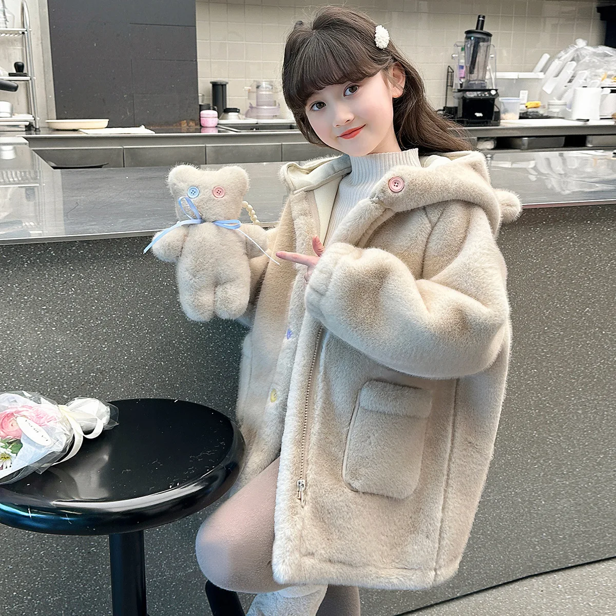 Children's Fur Coat for Winter Warmth Imitation Mink Fur Girls' Coat Long Hooded Children Outerwear Thick Plush Jacket RM71
Children's Fur Coat for Winter Warmth Imitation Mink Fur Girls' Coat Long Hooded Children Outerwear Thick Plush Jacket RM71