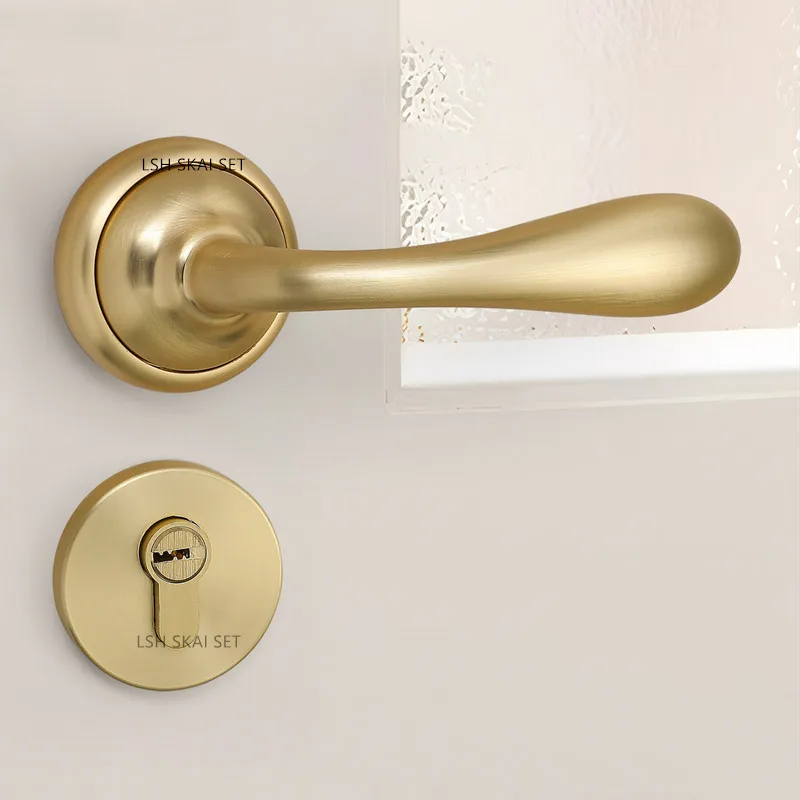 Sturdy and Durable Zinc Alloy Door Locks Light Luxury Safety Anti-theft Door Lock Silent Bedroom Door Lock Home Gate Hardware
Sturdy and Durable Zinc Alloy Door Locks Light Luxury Safety Anti-theft Door Lock Silent Bedroom Door Lock Home Gate Hardware