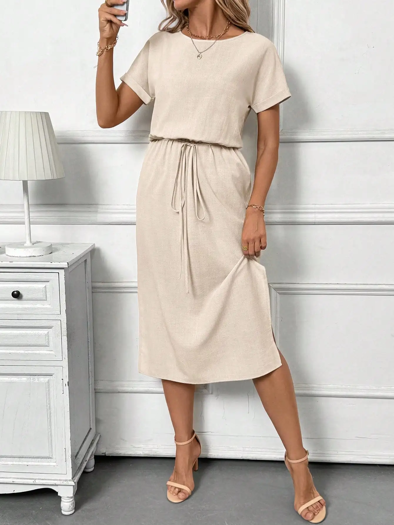 Casual Round Neck Short Sleeve Drawstring Waist Midi Dress For Women
Casual Round Neck Short Sleeve Drawstring Waist Midi Dress For Women