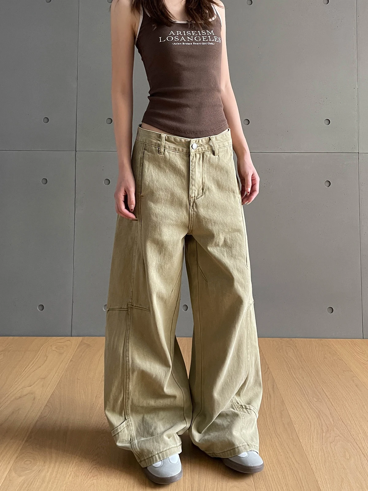 American Retro Cleanfit Pleated Work Pants Men's Loose 3D Trimming Straight Casual Jeans Autumn Season Natural Waist Zipper
American Retro Cleanfit Pleated Work Pants Men's Loose 3D Trimming Straight Casual Jeans Autumn Season Natural Waist Zipper