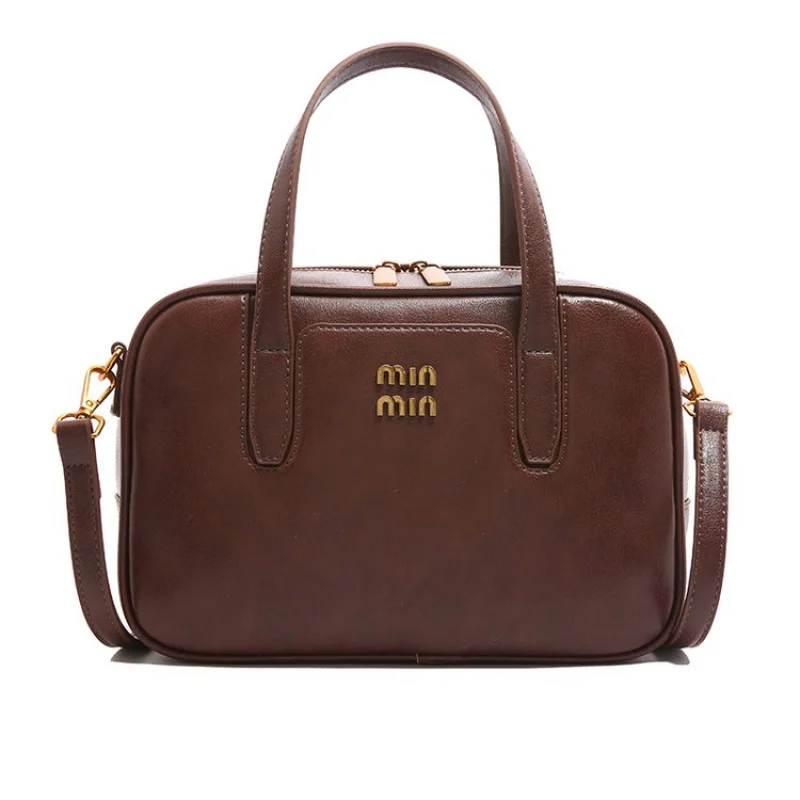 Classic Tote Bag Handbags For Ladies Genuine Leather Spacious Interior With Multiple Pockets And Chic Style
Classic Tote Bag Handbags For Ladies Genuine Leather Spacious Interior With Multiple Pockets And Chic Style
