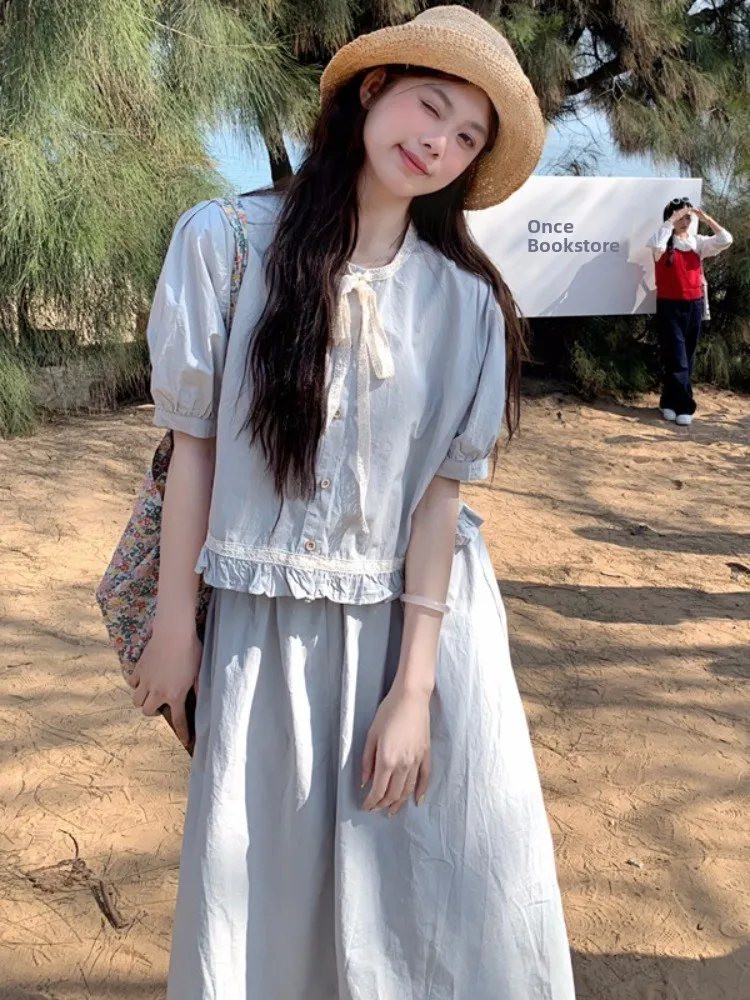 French Style Breathable Short Sleeve T-Shirt And Skirt Set Women's Fashionable Doll Design Half-length Skirt Two-piece Set
French Style Breathable Short Sleeve T-Shirt And Skirt Set Women's Fashionable Doll Design Half-length Skirt Two-piece Set