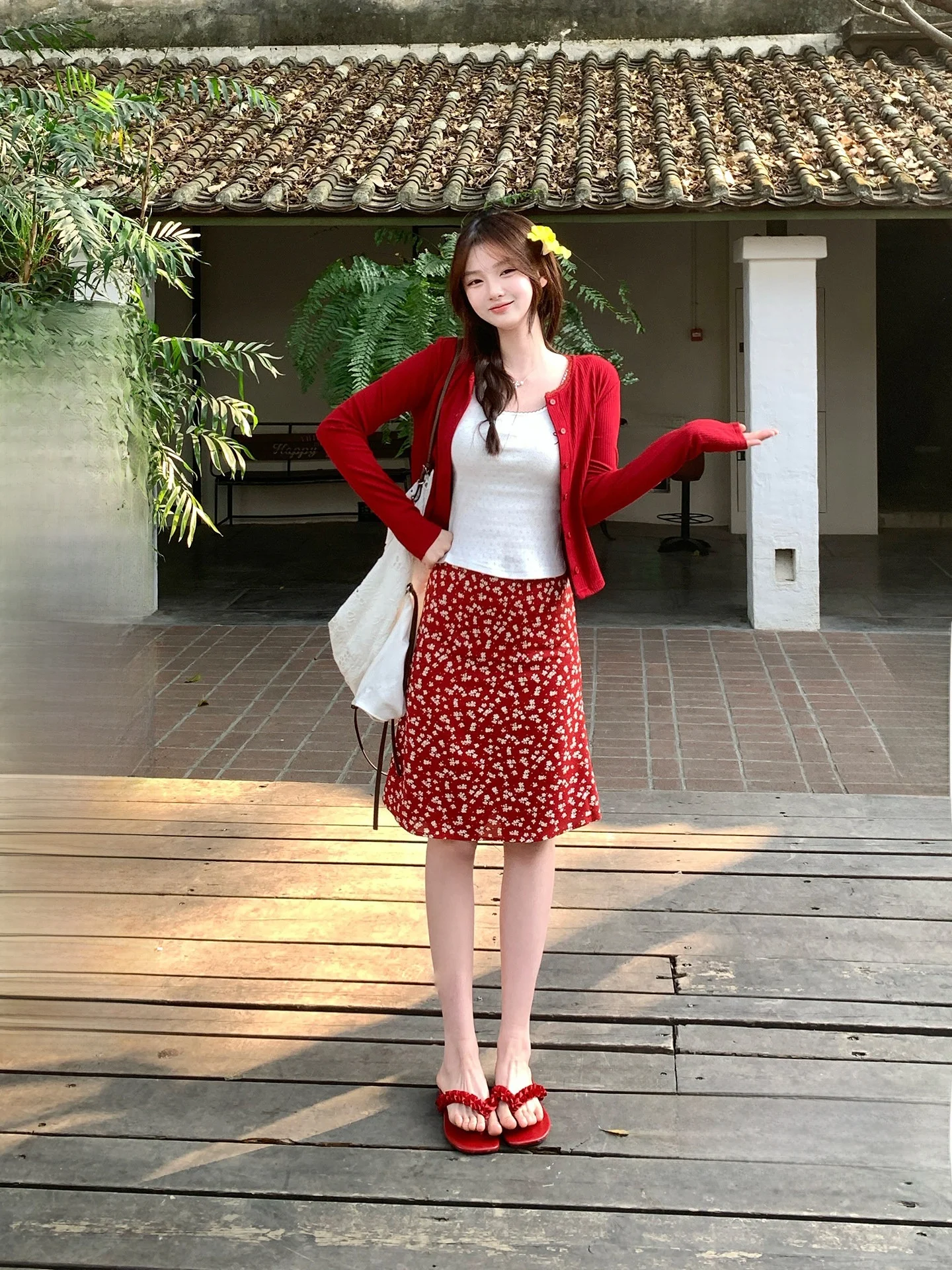 Red Floral Print Chiffon Halter Neck Dress Women's Summer High Waist A-Line Skirt Sexy Lady Korean Style Commute Wear
Red Floral Print Chiffon Halter Neck Dress Women's Summer High Waist A-Line Skirt Sexy Lady Korean Style Commute Wear