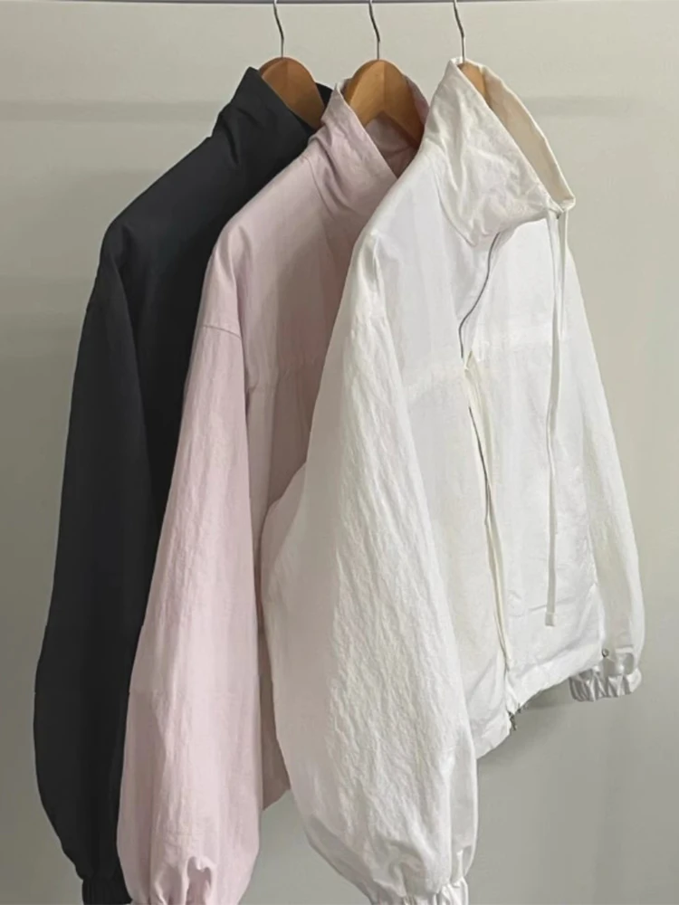 Korean Chic Autumn New Sweet Stand Up Collar Pleated Tie Bow Long Sleeved Windbreaker Jacket for Women
Korean Chic Autumn New Sweet Stand Up Collar Pleated Tie Bow Long Sleeved Windbreaker Jacket for Women