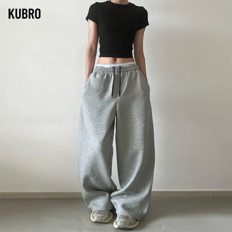 Новые осенние и зимние трендовые брендовые узкие простые спортивные брюки для уличных танцев, американские повседневные спортивные штаны, мужские и женские брюки
Новые осенние и зимние трендовые брендовые узкие простые спортивные брюки для уличных танцев, американские повседневные спортивные штаны, мужские и женские брюки