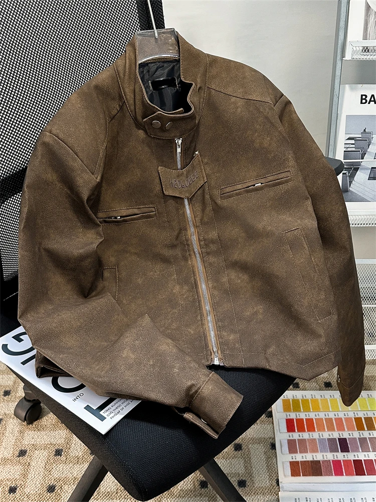 Cool ort Brown PU Leather Jaet for Men Street Sle Faionable Youthful Design High Street Trendy Jaet Autumn Outerwear
Cool ort Brown PU Leather Jaet for Men Street Sle Faionable Youthful Design High Street Trendy Jaet Autumn Outerwear