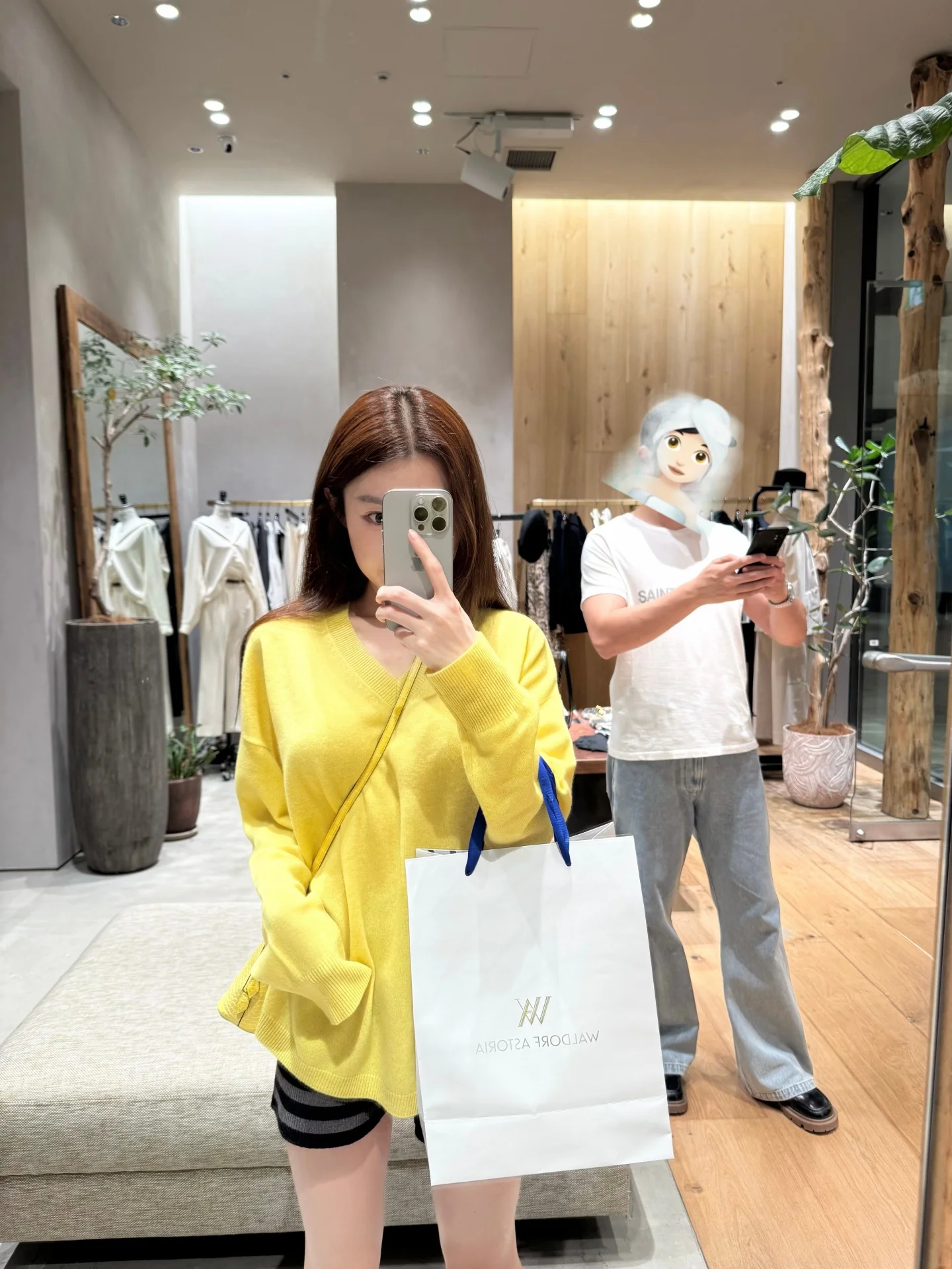 Adorable Double-Color V-Ne Sweater Panda Jingjing Dyed Bright Yellow 00 Wool Cute Color Series Women's Faion Knitted Wear
Adorable Double-Color V-Ne Sweater Panda Jingjing Dyed Bright Yellow 00 Wool Cute Color Series Women's Faion Knitted Wear