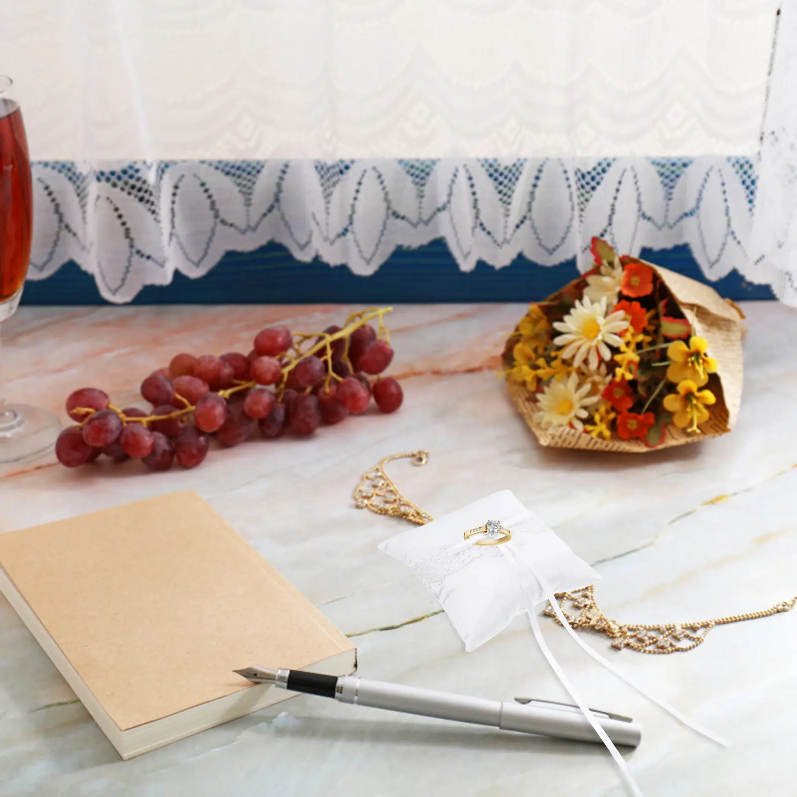 Подушка для обручальных колец с кружевом и бантом, романтическая подушечка для колец, свадебные принадлежности, 1 шт.
Подушка для обручальных колец с кружевом и бантом, романтическая подушечка для колец, свадебные принадлежности, 1 шт.