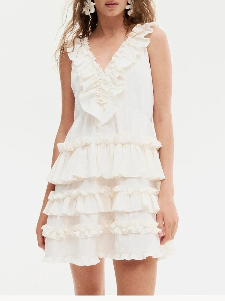 FDEY European and American style summer new women's fashion temperament French ruffle sleeveless V-neck cake skirt dress
FDEY European and American style summer new women's fashion temperament French ruffle sleeveless V-neck cake skirt dress