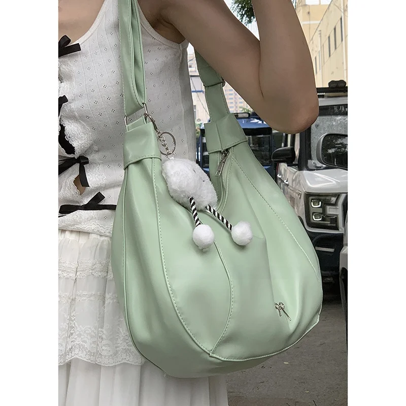 Trendy Summer 2024 Women's Tote Bag Large Capaci Saddle Bag Underarm Bag Faionable Versatile Ins Sle Single oulder Bag
Trendy Summer 2024 Women's Tote Bag Large Capaci Saddle Bag Underarm Bag Faionable Versatile Ins Sle Single oulder Bag