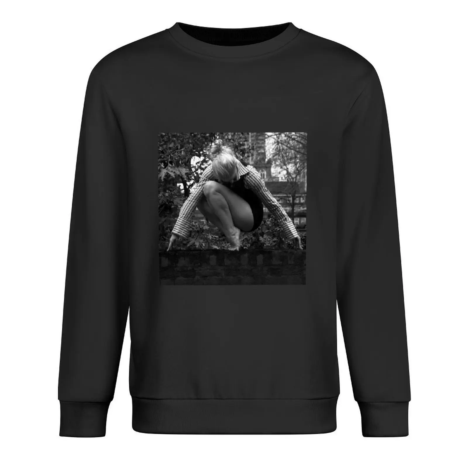 Upon a wall Pullover men wear anime clothing men's clothes aesthetic clothing sweatshirts for men
Upon a wall Pullover men wear anime clothing men's clothes aesthetic clothing sweatshirts for men