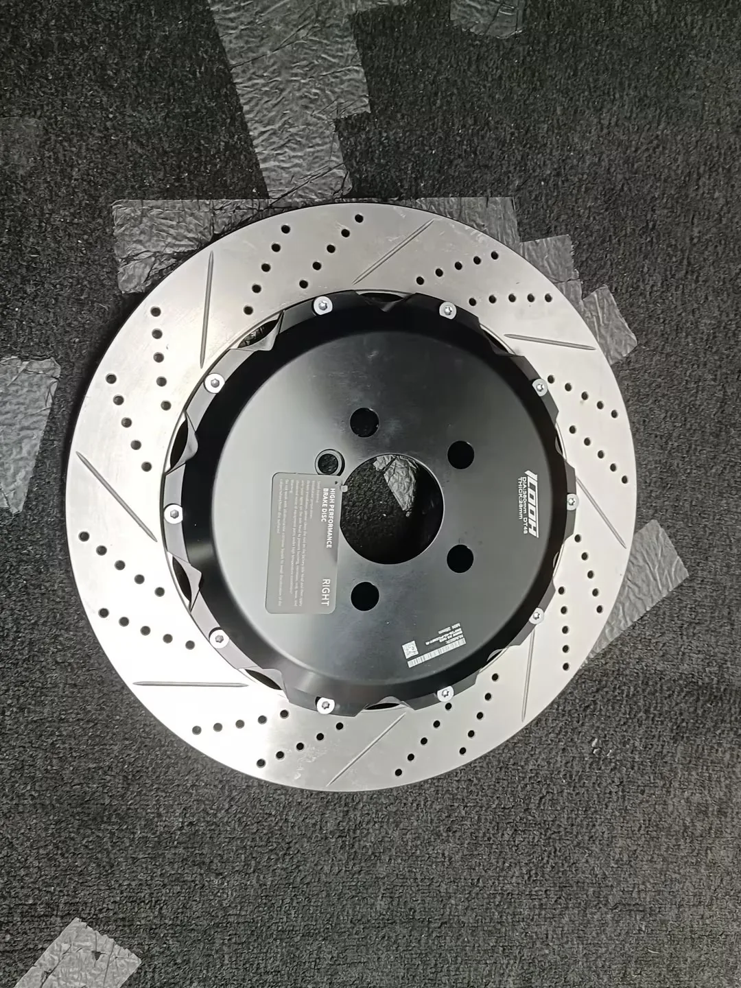 High Quality DT48 Steel Disc Rear 380X28 4-piston brake caliper kit fits for BMW 8 Series Convertible (G15) 2018+
High Quality DT48 Steel Disc Rear 380X28 4-piston brake caliper kit fits for BMW 8 Series Convertible (G15) 2018+