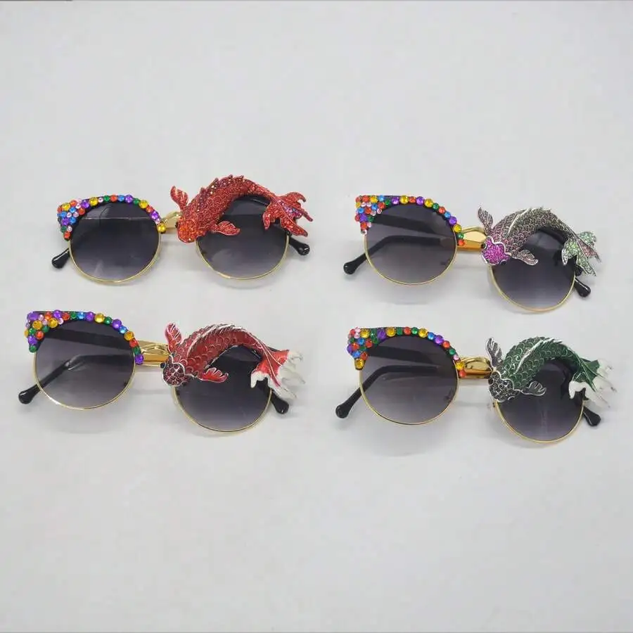 Retro Exaggerated Round Fashion Koi Fish Decorated Sunglasses For Women
Retro Exaggerated Round Fashion Koi Fish Decorated Sunglasses For Women