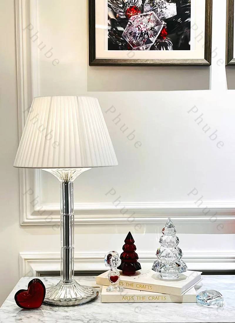 Modern Gold table lamp for bedroom living room Crystal Desk lamp study art deco Beside luxury Standing Lamp indoor lighting
Modern Gold table lamp for bedroom living room Crystal Desk lamp study art deco Beside luxury Standing Lamp indoor lighting