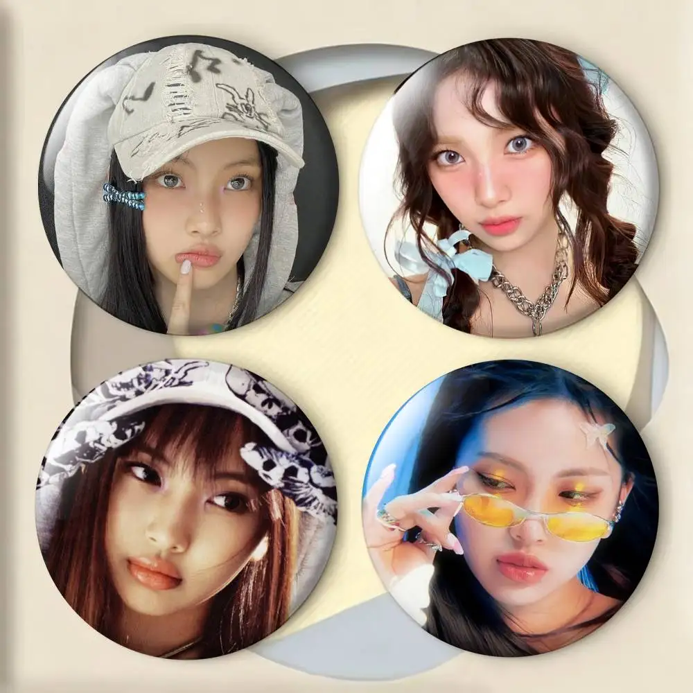 Korean Girl Group H-Hyein Laser Badge Creative Pins Brooch for Bag Clothes Hat Decor Gifts Fans Collect
Korean Girl Group H-Hyein Laser Badge Creative Pins Brooch for Bag Clothes Hat Decor Gifts Fans Collect