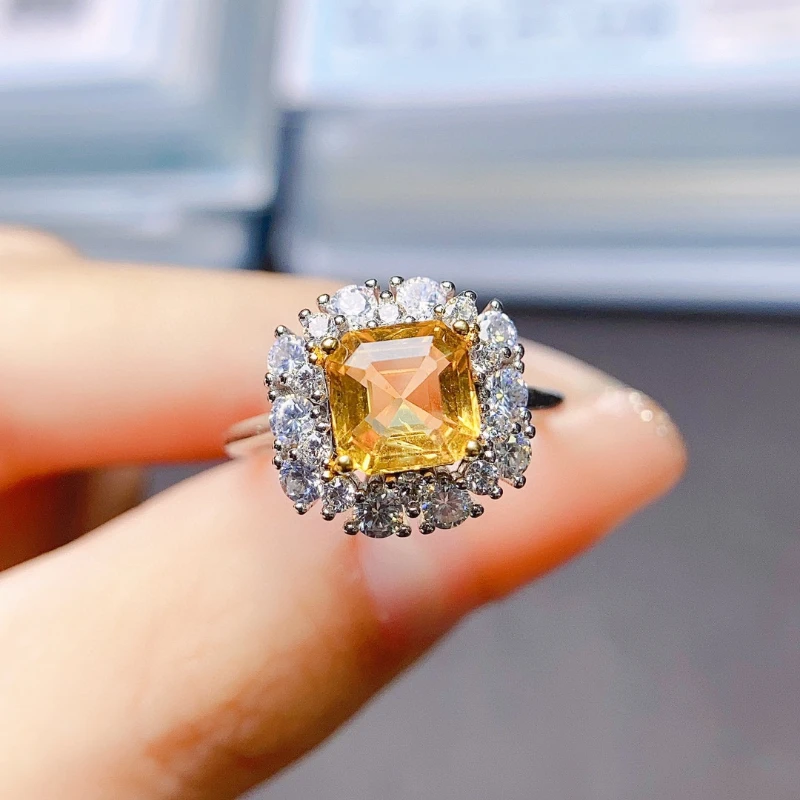 *Natural yellow crystal ring, crystal clear and powerful wealth attracting S925 silver 6 * 6mm
*Natural yellow crystal ring, crystal clear and powerful wealth attracting S925 silver 6 * 6mm