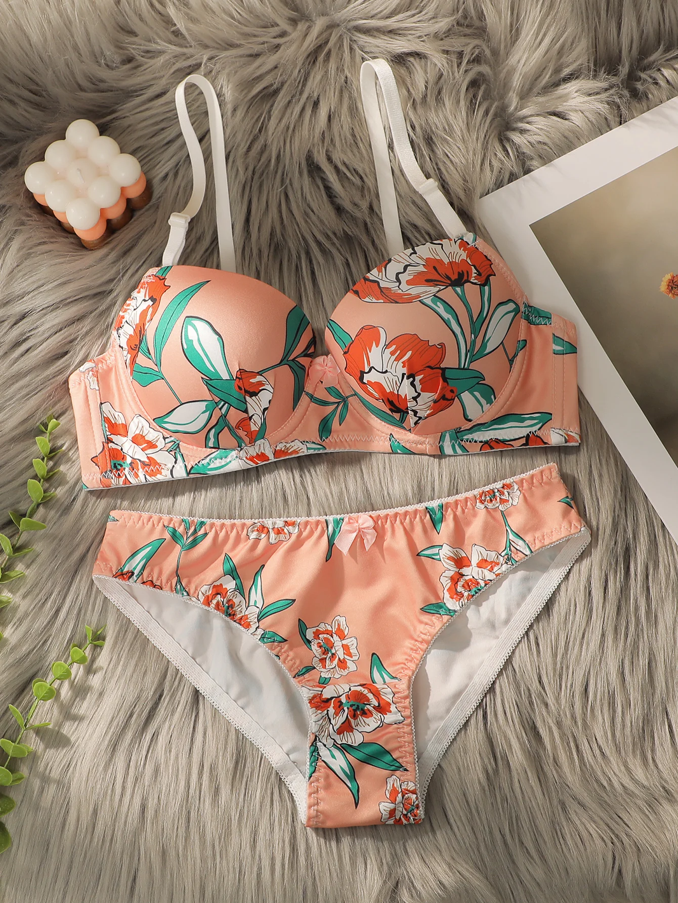 Hot selling new seasonal daily bra set for women, sexy lifting and gathering bra A2138
Hot selling new seasonal daily bra set for women, sexy lifting and gathering bra A2138