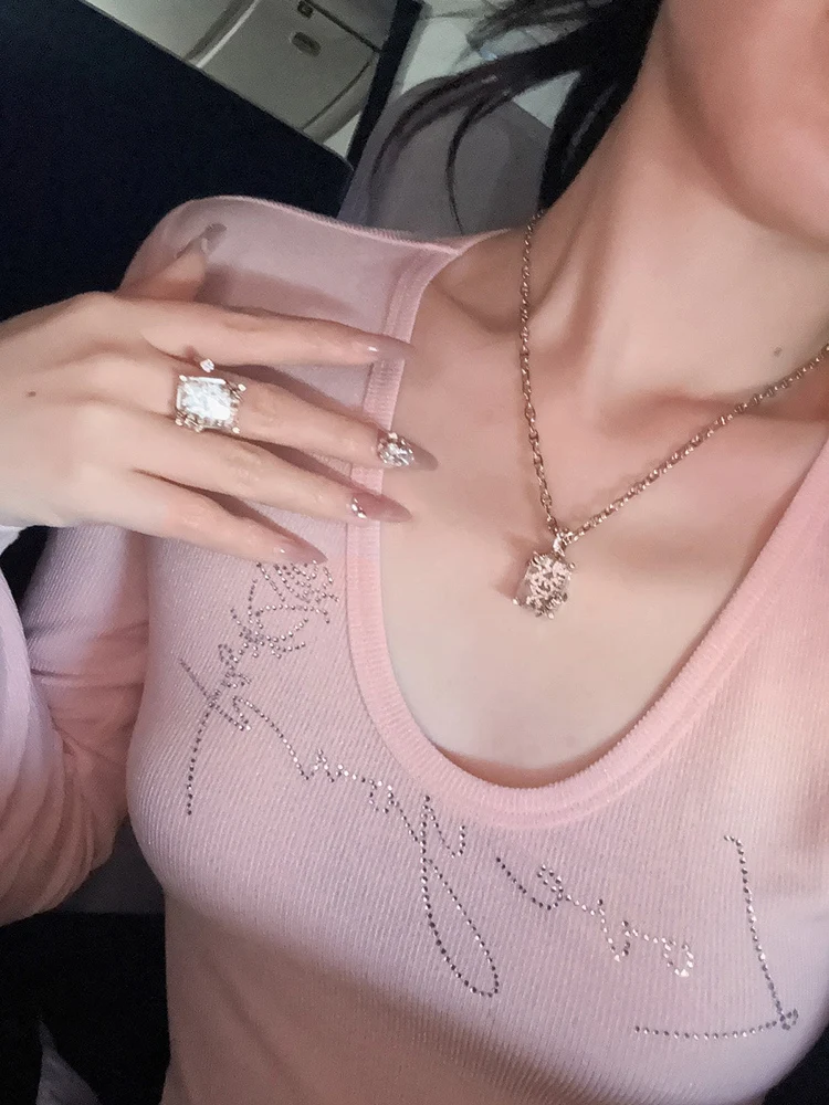 Арона V-Ne Long Sve Трикотажный топ Удобная облегающая повседневная женская футболка со стразами круглого цвета Ne ort Length
Арона V-Ne Long Sve Трикотажный топ Удобная облегающая повседневная женская футболка со стразами круглого цвета Ne ort Length