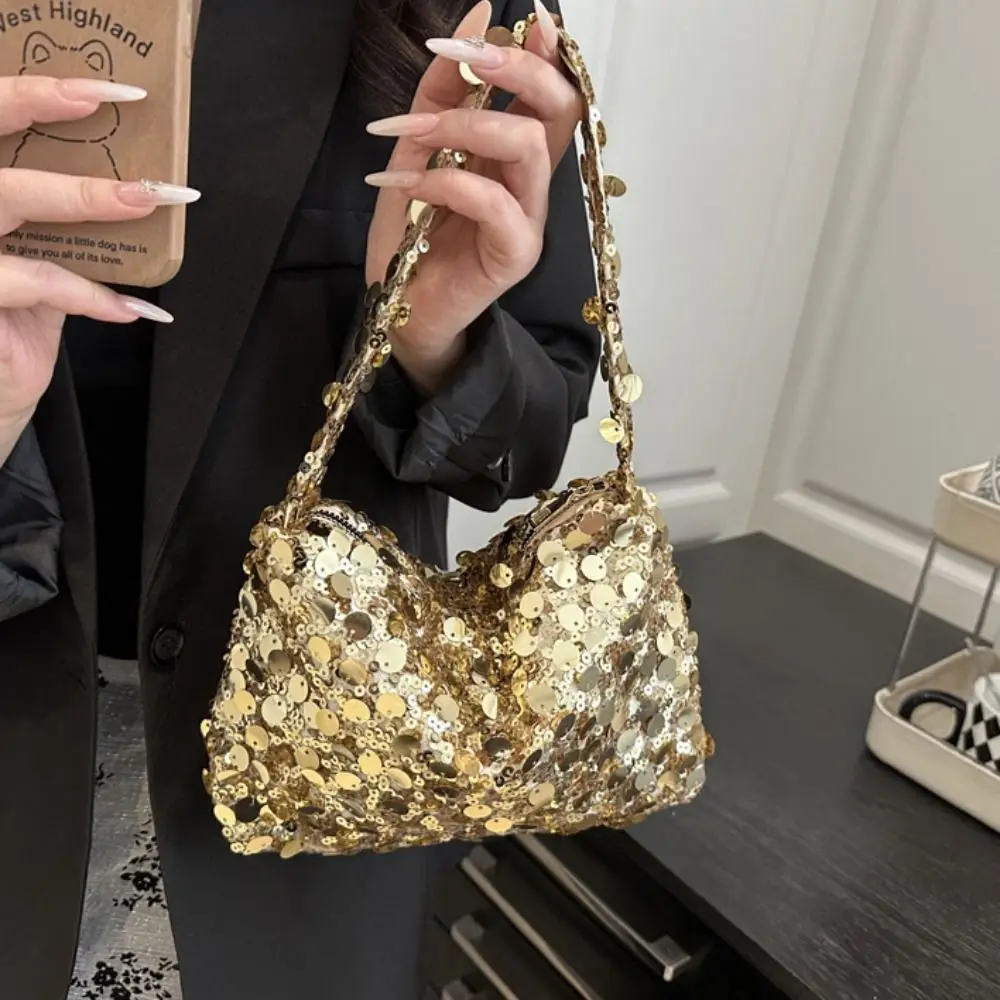 Portable Shiny Silver Sequin Wrist Bag Zipper Magnetic Blingbling Handbag Small Purse Underarm Bag Evening Banquet Bag Party
Portable Shiny Silver Sequin Wrist Bag Zipper Magnetic Blingbling Handbag Small Purse Underarm Bag Evening Banquet Bag Party