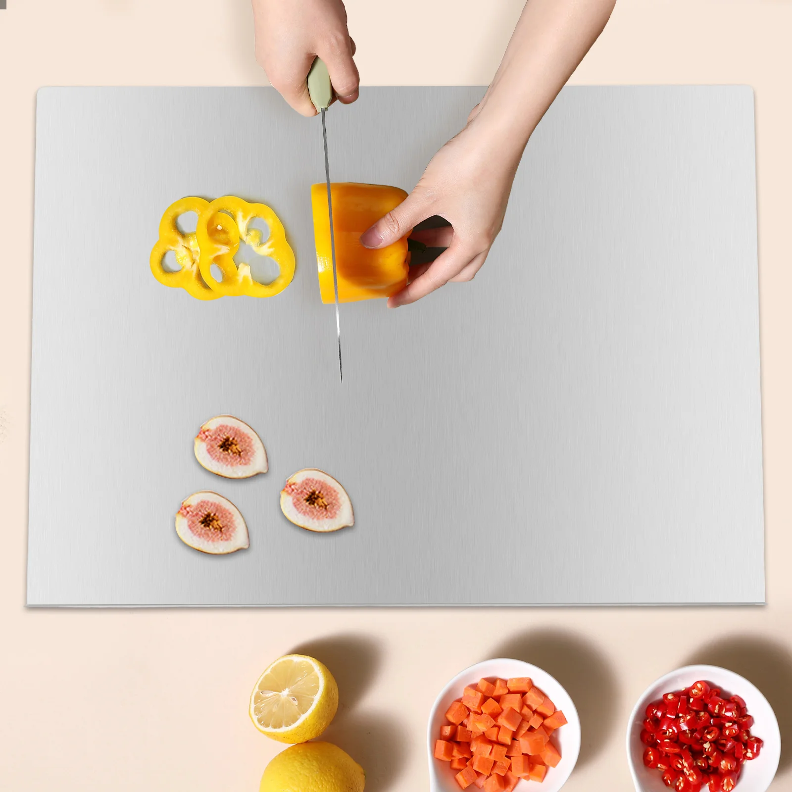 Доска для резки из нержавеющей стали 27,6x19,7 дюймов, очень большая, противоскользящая, для кухни
Доска для резки из нержавеющей стали 27,6x19,7 дюймов, очень большая, противоскользящая, для кухни