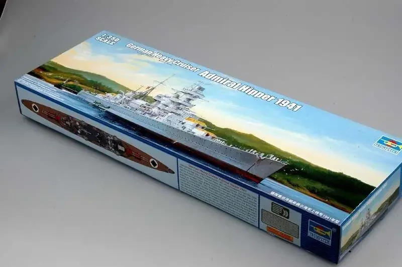 Trumpeter 1/350 05317 Комплект модели немецкого тяжелого крейсера Адмирал Хиппер 1941 г.
Trumpeter 1/350 05317 Комплект модели немецкого тяжелого крейсера Адмирал Хиппер 1941 г.