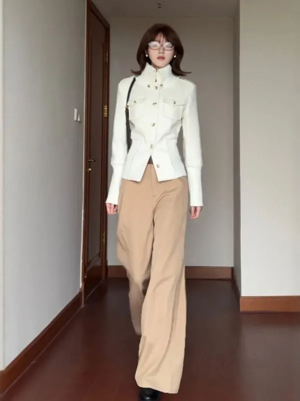 American Retro High Collar Slim Fit Short Jacket Elegant Waist Cinching Top Trending Spring 2026 Women's Fashion Outerwear
American Retro High Collar Slim Fit Short Jacket Elegant Waist Cinching Top Trending Spring 2026 Women's Fashion Outerwear