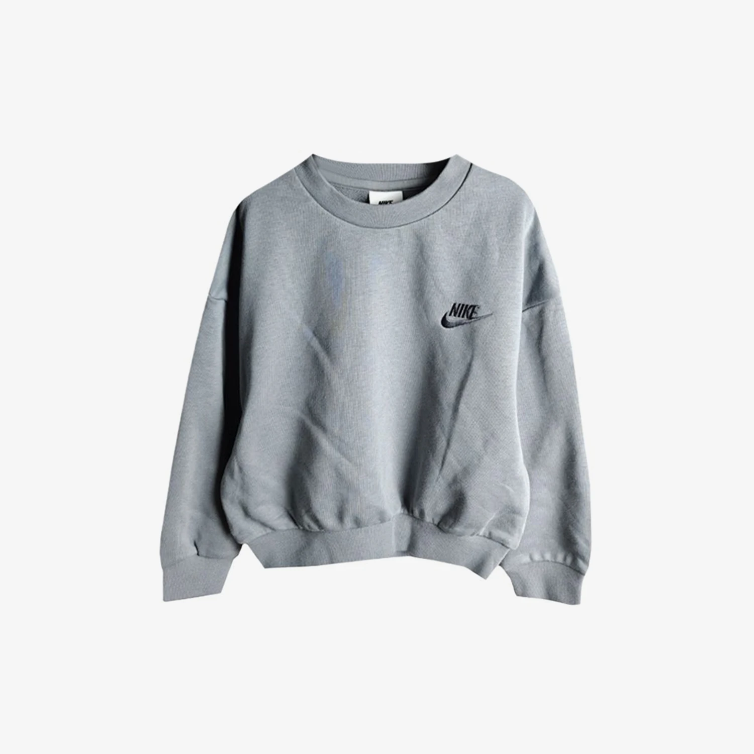 Официальная новая вязаная спортивная толстовка с капюшоном Nike для больших детей с круглым вырезом HF1138-030
Официальная новая вязаная спортивная толстовка с капюшоном Nike для больших детей с круглым вырезом HF1138-030