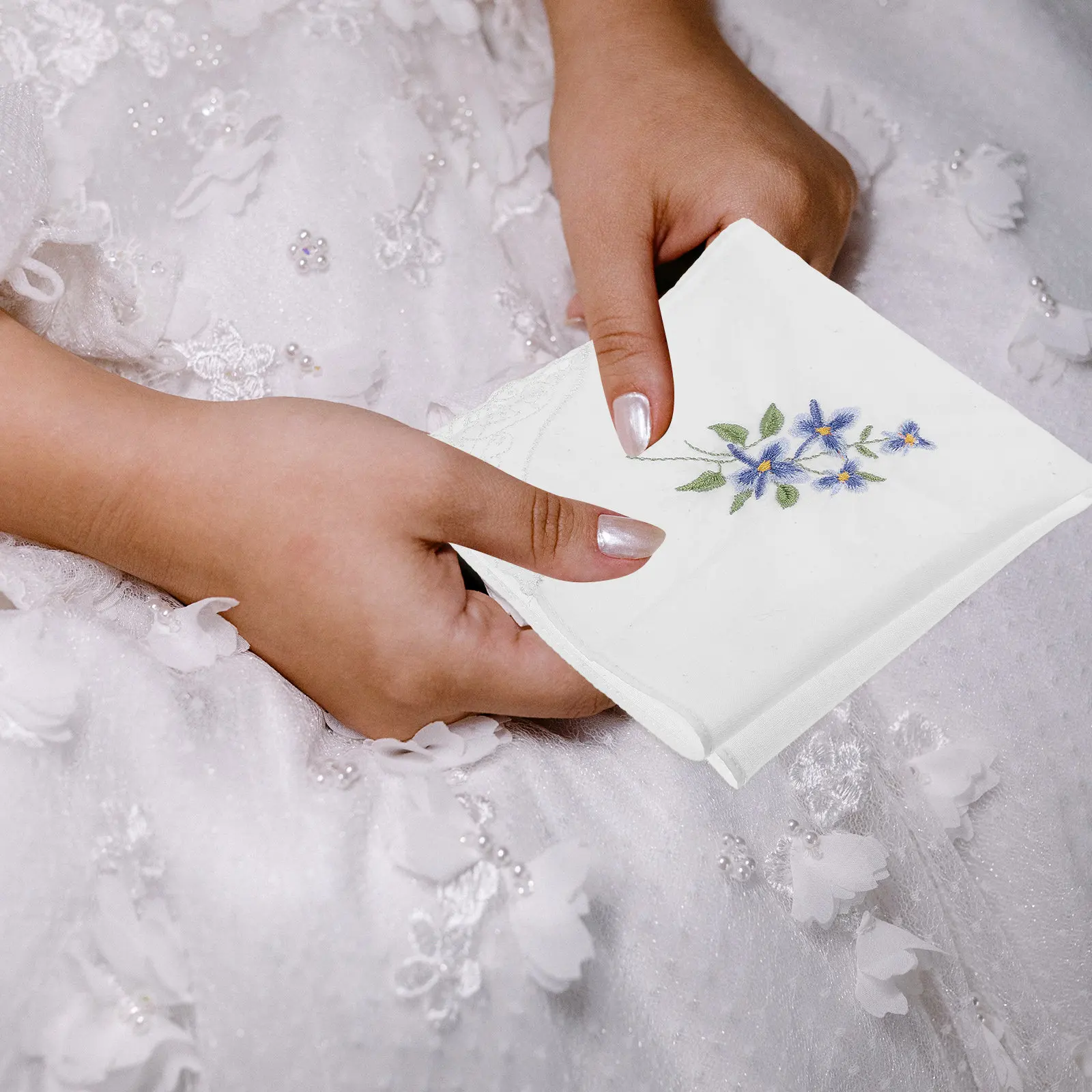 Cotton Handkerchief Lace Embroidered Floral Pattern Wedding Banquet Tea Handkerchiefs Vintage Style Gift
Cotton Handkerchief Lace Embroidered Floral Pattern Wedding Banquet Tea Handkerchiefs Vintage Style Gift