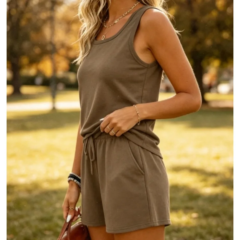 Women's Casual Two Piece Outfit Square Neck Cami and High Rise Shorts with Pockets for Weekend Brunch and Street Style
Women's Casual Two Piece Outfit Square Neck Cami and High Rise Shorts with Pockets for Weekend Brunch and Street Style