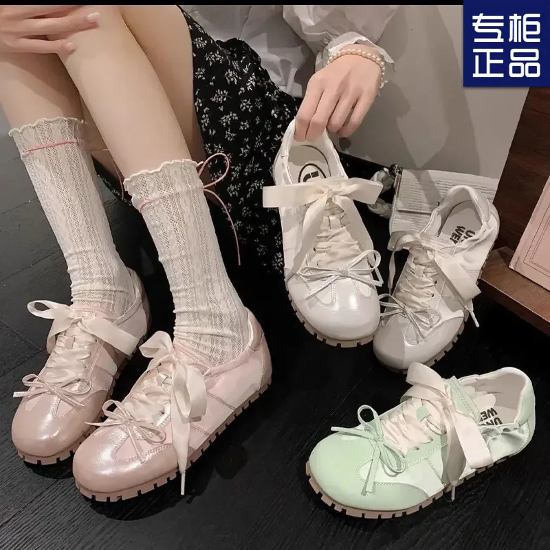 Bow Soft Sole Pink Ballet Shoes 2025 Spring and Summer New Flat German Training Shoes Small White Shoes
Bow Soft Sole Pink Ballet Shoes 2025 Spring and Summer New Flat German Training Shoes Small White Shoes