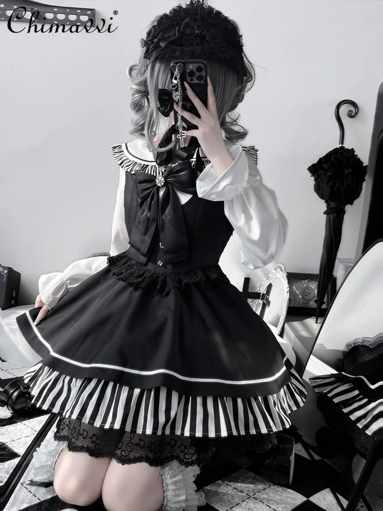 Japanese Mine Black Vest Dress Sets Spring New Sweet Girl Lace Short Jk Dress Navy Collar Shirt Top Student Two-piece Set
Japanese Mine Black Vest Dress Sets Spring New Sweet Girl Lace Short Jk Dress Navy Collar Shirt Top Student Two-piece Set