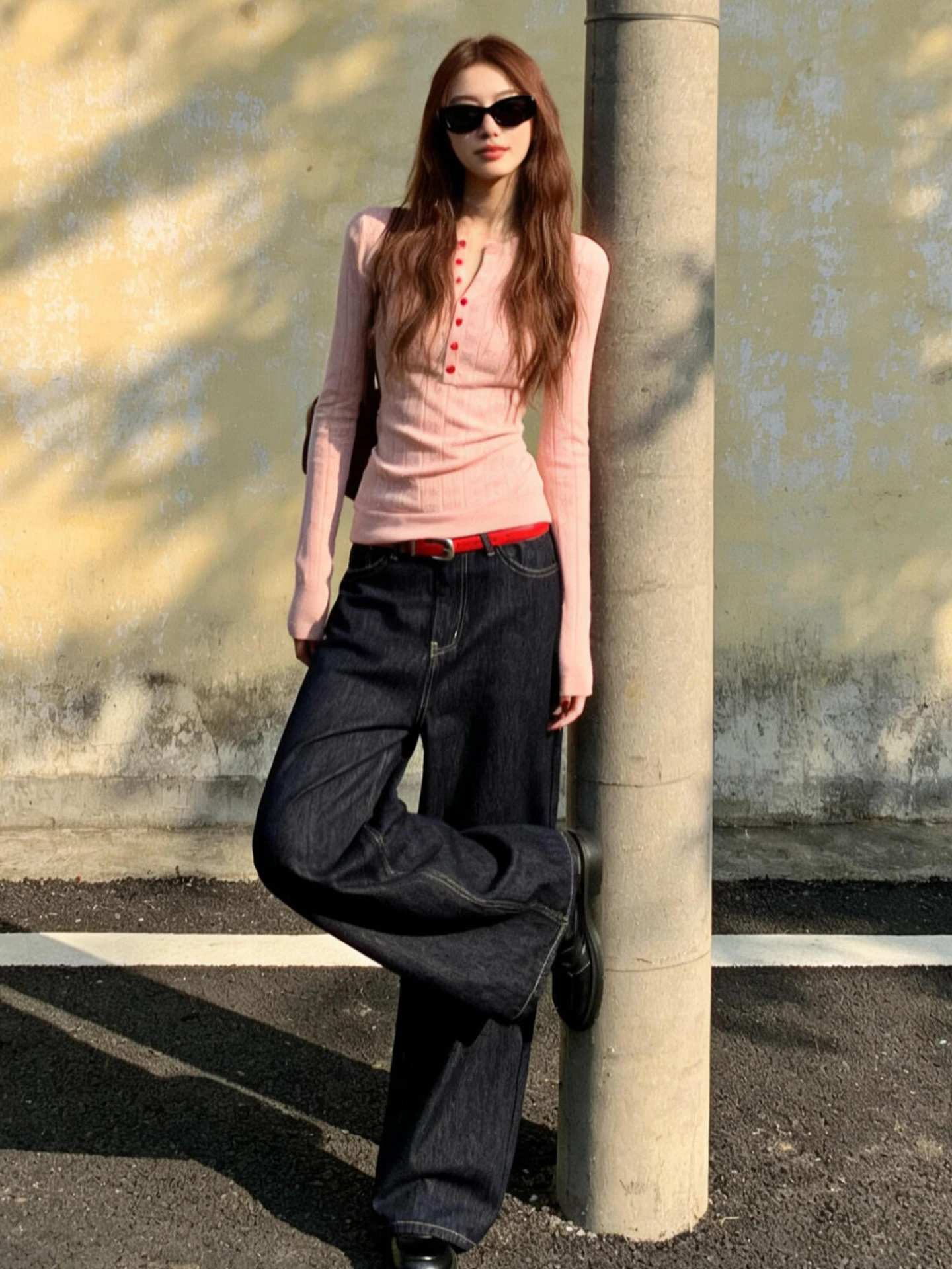 Нежный корейский вязаный свитер с длинным рукавом для женщин, облегающий базовый топ, красивая кофта на весну 2026 с цветочным узором
Нежный корейский вязаный свитер с длинным рукавом для женщин, облегающий базовый топ, красивая кофта на весну 2026 с цветочным узором