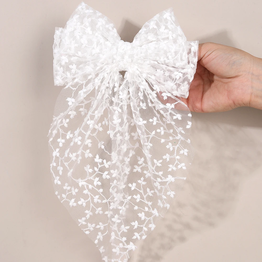 Sheer Tulle Flower Bow Hair Clip Sweet Floral Embroidery Hairpins Mesh Large Barrette For Women Girls Kids Headwear Accesories
Sheer Tulle Flower Bow Hair Clip Sweet Floral Embroidery Hairpins Mesh Large Barrette For Women Girls Kids Headwear Accesories