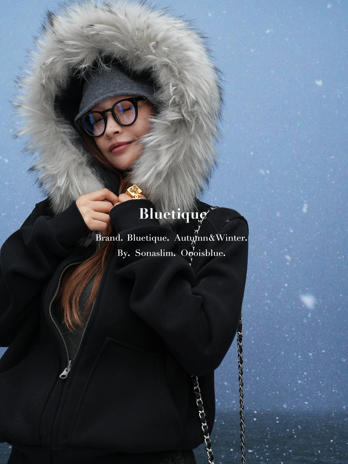 Женская утепленная куртка Bluetique с капюшоном и большим меховым воротником, из смесовой ткани (хлопок/полиэстер), с длинными рукавами
Женская утепленная куртка Bluetique с капюшоном и большим меховым воротником, из смесовой ткани (хлопок/полиэстер), с длинными рукавами