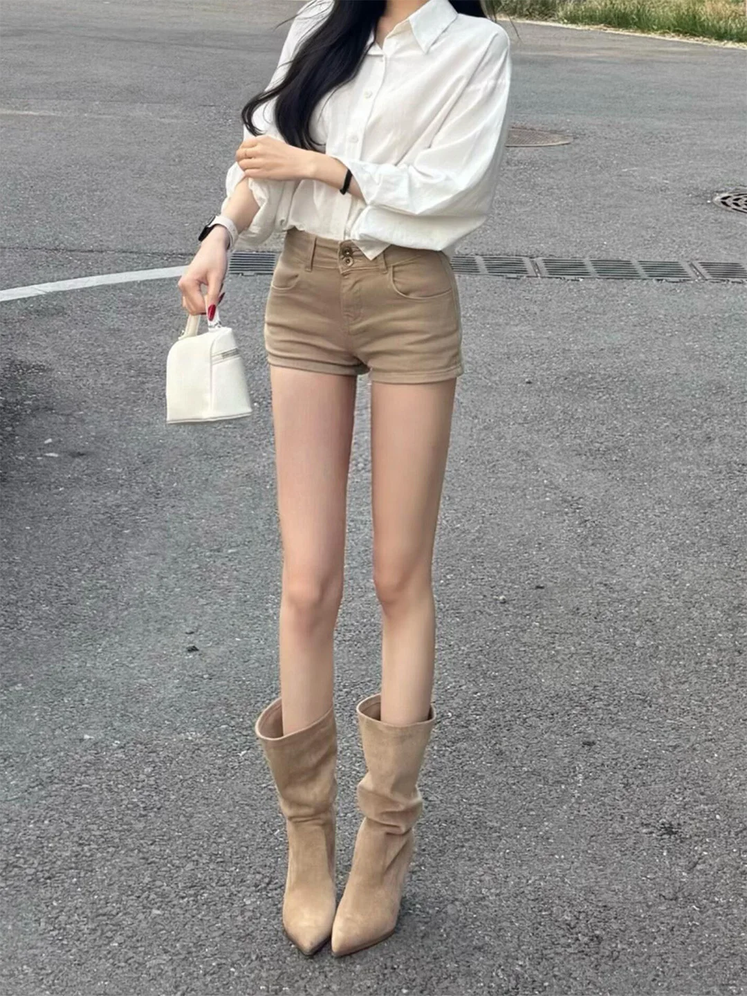 High Waist Slim Fit Denim Shorts Women's Summer Hot Pants Tummy Control Booty Enhancing Classic Straight Leg Jeans Shorts
High Waist Slim Fit Denim Shorts Women's Summer Hot Pants Tummy Control Booty Enhancing Classic Straight Leg Jeans Shorts