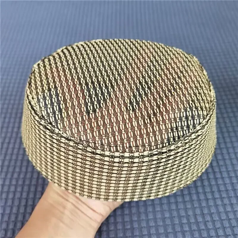 Мужская мусульманская молитвенная исламская молитвенная шапка Kufi вязаная шапка летняя дышащая сетка Саудовская Софи турецкий стиль
Мужская мусульманская молитвенная исламская молитвенная шапка Kufi вязаная шапка летняя дышащая сетка Саудовская Софи турецкий стиль