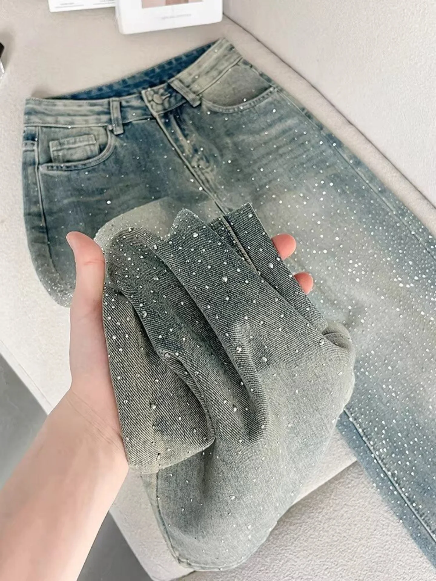 Blue Sequin Wide Leg Denim Jeans Women's Spring 2026 New Style Drapey Slim Straight Floor-Length Pants Retro High Waist Cotton
Blue Sequin Wide Leg Denim Jeans Women's Spring 2026 New Style Drapey Slim Straight Floor-Length Pants Retro High Waist Cotton