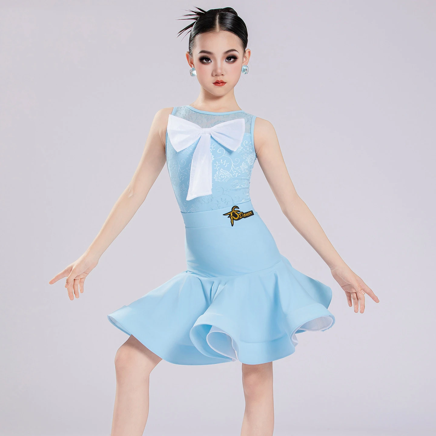 New Latin Dance Costumes For Girls Sleeveless Lace Split Suit Professional Chacha Rumba Tango Latin Performance Wearing DN23376
New Latin Dance Costumes For Girls Sleeveless Lace Split Suit Professional Chacha Rumba Tango Latin Performance Wearing DN23376