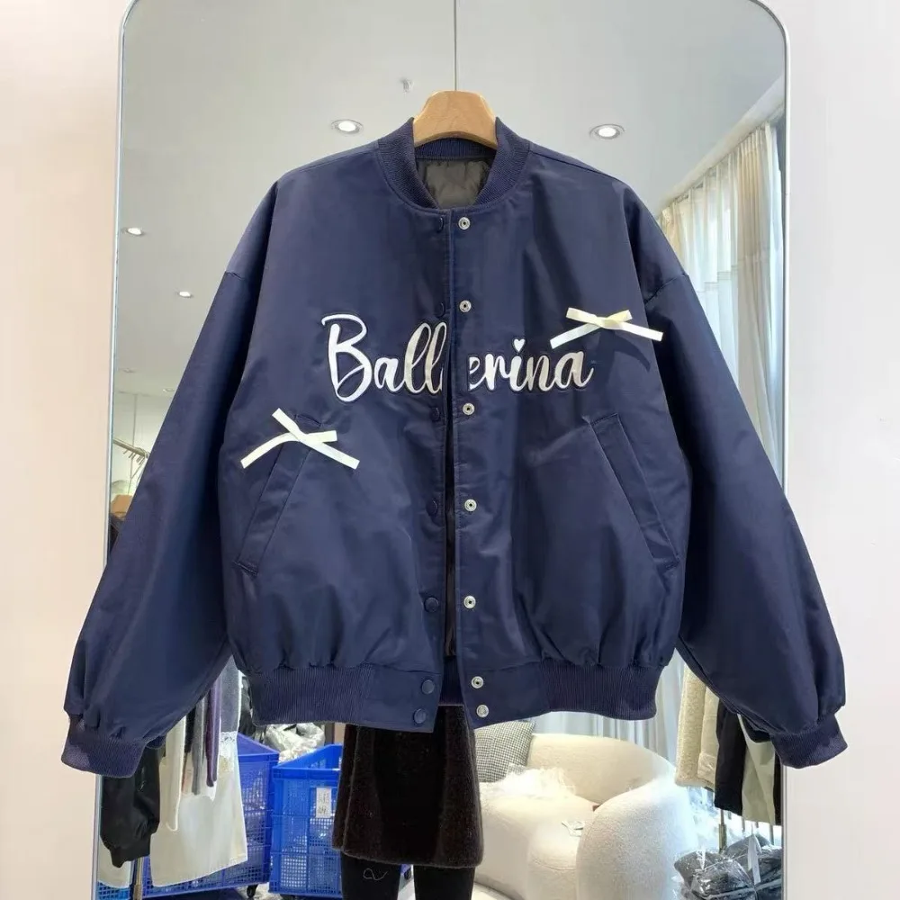 Hip Hop Vintage Letters Printing Baseball Jacket Sweet Bow Navy Black Oversize Bomber Jackets Spring Winter Y2K Harajuku Couples
Hip Hop Vintage Letters Printing Baseball Jacket Sweet Bow Navy Black Oversize Bomber Jackets Spring Winter Y2K Harajuku Couples