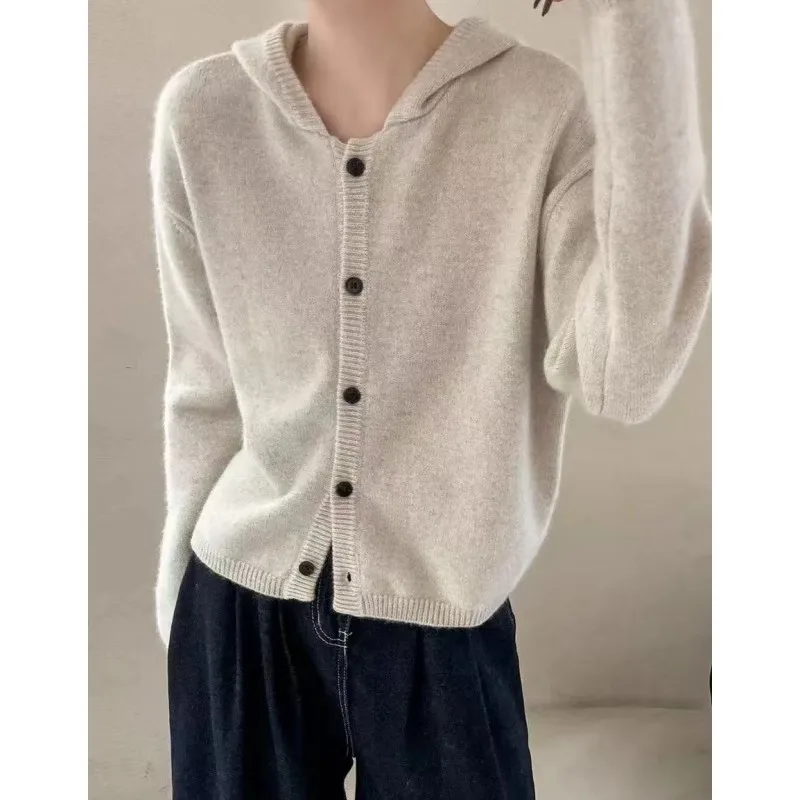 High-end hooded pure cashmere knitted sweater for women loose hooded sweater for autumn and winter wool sweater
High-end hooded pure cashmere knitted sweater for women loose hooded sweater for autumn and winter wool sweater