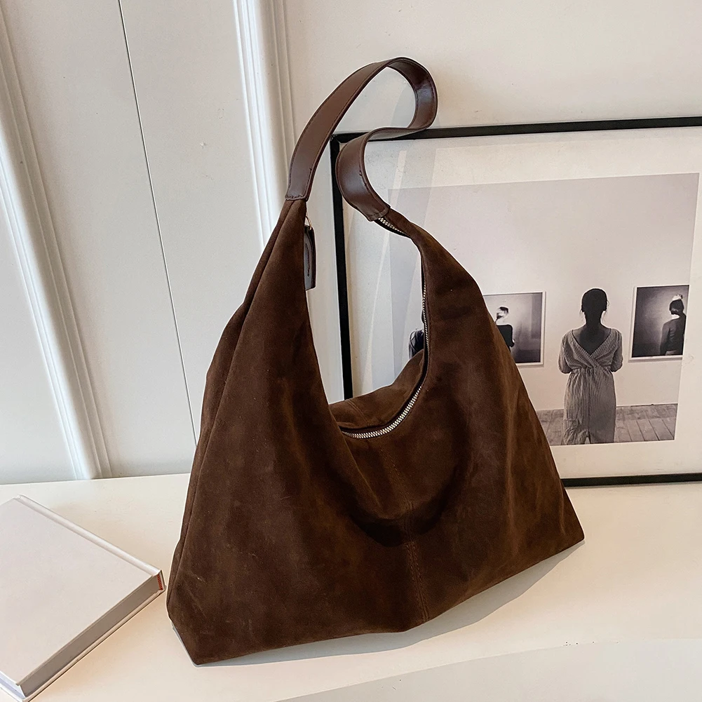 Frosted Vintage Women's Bag Large Capacity Shoulder Bag Solid Color Simple Casual Commuter Bags Autumn Retro 2024 Tote Bag
Frosted Vintage Women's Bag Large Capacity Shoulder Bag Solid Color Simple Casual Commuter Bags Autumn Retro 2024 Tote Bag