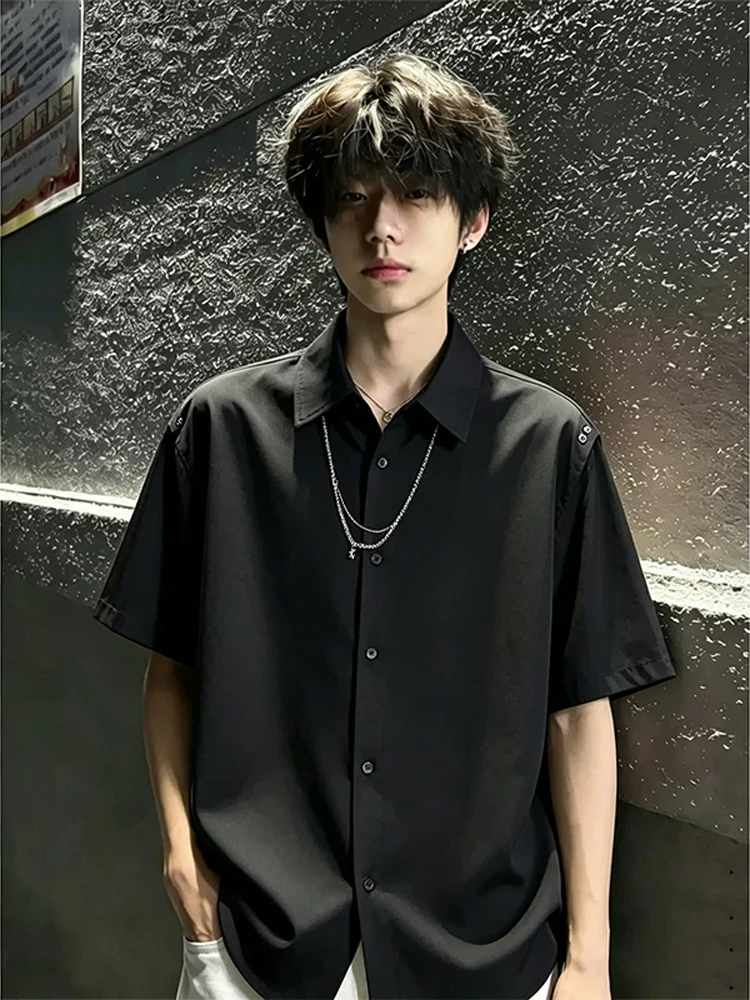 American Style Men's Short Sleeve Shirt Summer Deconstructed Patchwork Necklace Casual Fashion High Sensation Half Sleeve
American Style Men's Short Sleeve Shirt Summer Deconstructed Patchwork Necklace Casual Fashion High Sensation Half Sleeve