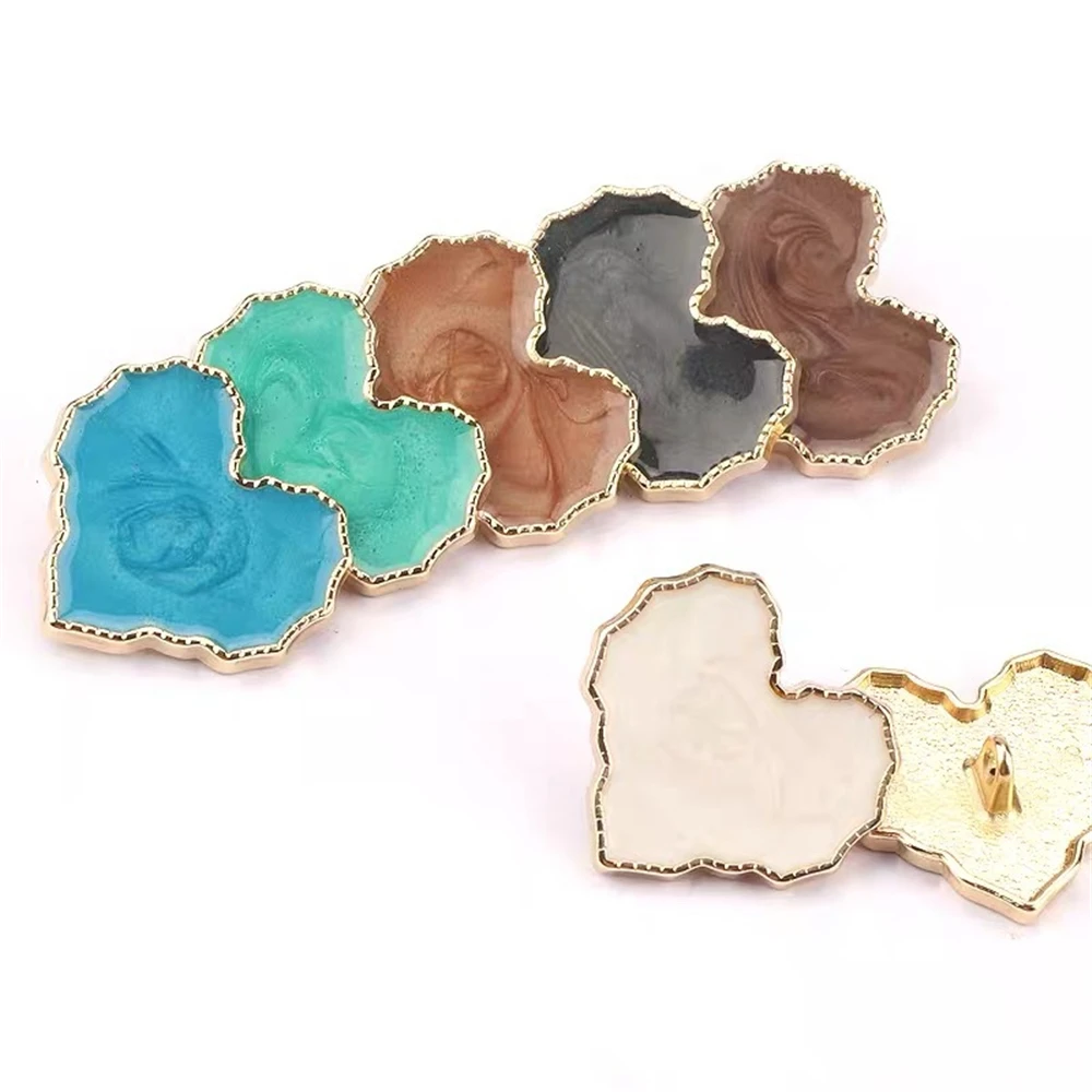 10pcs 15/20/25mm Beautiful Clothing Buttons Sewing Supplies Colorful Heart Buttons for Coat Fashion Black Buttons for Clothing
10pcs 15/20/25mm Beautiful Clothing Buttons Sewing Supplies Colorful Heart Buttons for Coat Fashion Black Buttons for Clothing